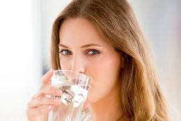uống nước giúp làm giảm nguy cơ huyết áp cao